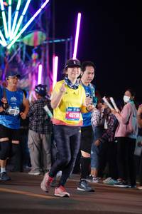 BIB: 41928, 45776
                            <button type="button" onclick="openModal(20909009)" class="btn btn-primary btn-sm float-right btn-popup" data-toggle="modal" data-target=".modal-high-quality">
                        <i class="fas fa-shopping-cart"></i> Add to Cart
                    </button>
                                            <button type="button" onclick="isThisMe(20909009, true)" class="btn btn-success btn-sm float-right btn-popup btn-isme hidden" data-toggle="tooltip" data-placement="bottom" title="นี่คือรูปของคุณใช่ไหม คลิกที่นี่เพื่อเอาเข้าอัลบั้ม">
                        <i class="fas fa-plus"></i> Add to album
                    </button>
                    <button type="button" onclick="isThisMe(20909009, false)" class="btn btn-warning btn-sm float-right btn-popup btn-isnotme hidden">
                        <i class="fas fa-ban"></i> Remove from album
                    </button>